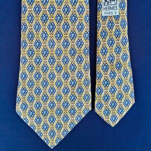 Hermès Blue and Gold Diamond Pattern Tie